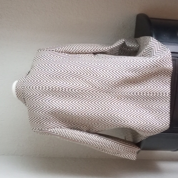 Coat - Picture 2 of 4